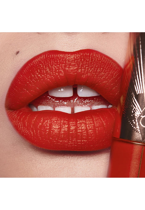 Charlotte Tilbury – Airbrush Flawless Lip Blur (Liquid Lipstick) – Farbe: Flame Blur