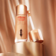 CHARLOTTE TILBURY – Hollywood Flawless Filter (30 ml)